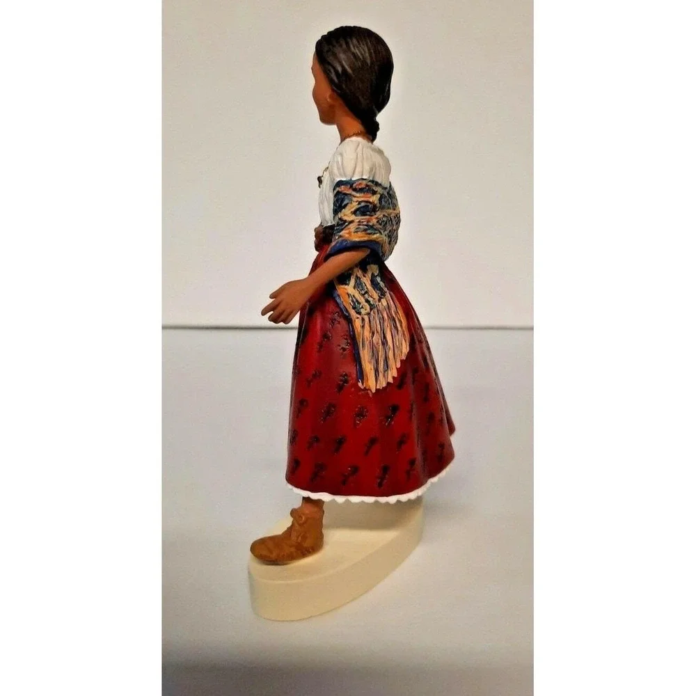 American Girl‎ Josefina Montoya 1824 Hallmark Handcrafted Figurine with Box